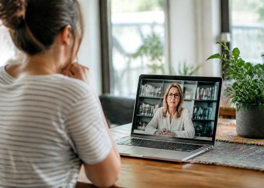 La terapia psicol&oacute;gica online es tan eficaz como la presencial - Somos Psicoterapia